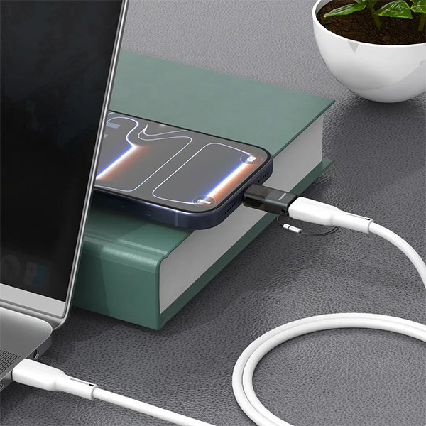 Porodo Transparent+ Aluminum alloy Lightning Female to Type-C male Charge+data transimission - Grey - mobile shop in Hamra, Beirut, Lebanon. New and used phones, iPhone, Samsung, Huawei, Xiaomi, Oppo, Realme, Honor, Google Pixel, tablets, laptops, computers, and accessories. متجر موبايلات في الحمرا، بيروت، لبنان. هواتف جديدة ومستعملة، آيفون، سامسونج، هواوي، شاومي، أوبو، ريلمي، هونر، جوجل بيكسل، أجهزة لوحية، لابتوبات، كمبيوترات، واكسسوارات.