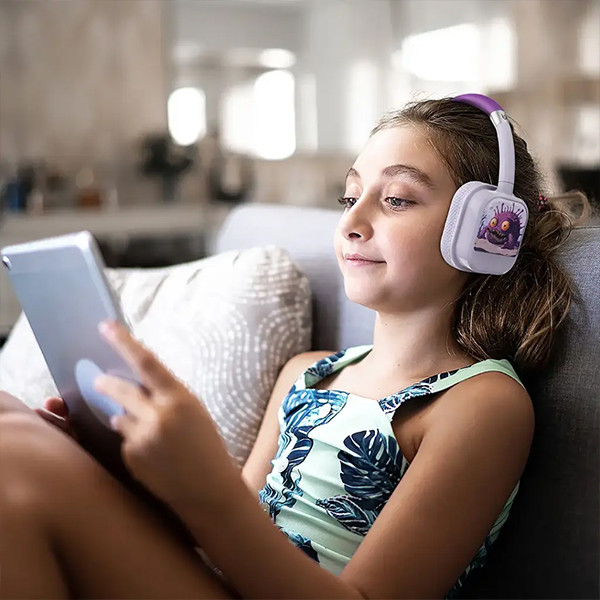 Porodo Soundtec Yotowave Kids Headphone - Purple - mobile shop in Hamra, Beirut, Lebanon. New and used phones, iPhone, Samsung, Huawei, Xiaomi, Oppo, Realme, Honor, Google Pixel, tablets, laptops, computers, and accessories. متجر موبايلات في الحمرا، بيروت، لبنان. هواتف جديدة ومستعملة، آيفون، سامسونج، هواوي، شاومي، أوبو، ريلمي، هونر، جوجل بيكسل، أجهزة لوحية، لابتوبات، كمبيوترات، واكسسوارات.