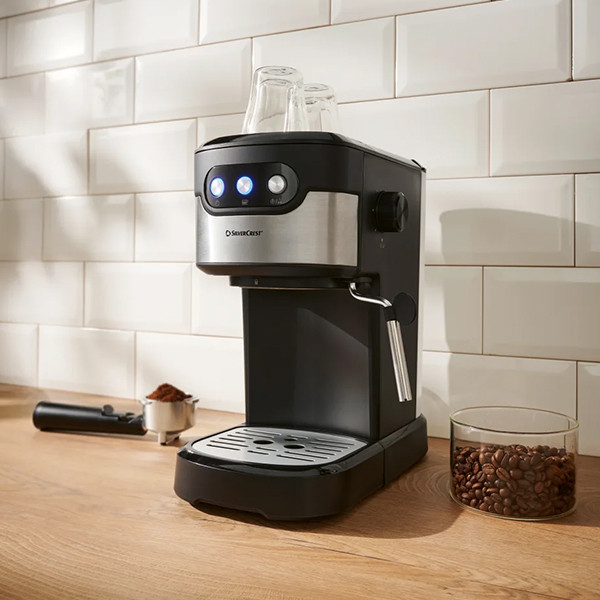 SilverCrest Espresso Machine with Adjustable Cappuccino System - mobile shop in Hamra, Beirut, Lebanon. New and used phones, iPhone, Samsung, Huawei, Xiaomi, Oppo, Realme, Honor, Google Pixel, tablets, laptops, computers, and accessories. متجر موبايلات في الحمرا، بيروت، لبنان. هواتف جديدة ومستعملة، آيفون، سامسونج، هواوي، شاومي، أوبو، ريلمي، هونر، جوجل بيكسل، أجهزة لوحية، لابتوبات، كمبيوترات، واكسسوارات.