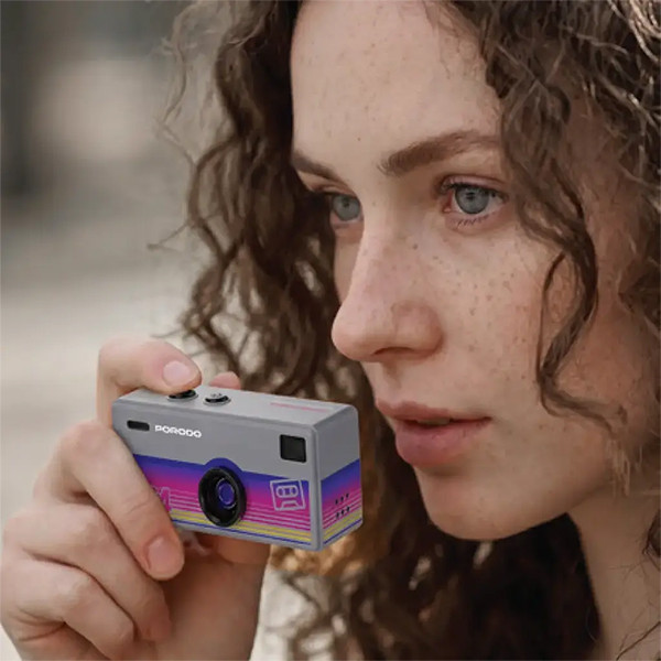 Porodo Mini Thumb Camera with Flip TFT Display - Grey - mobile shop in Hamra, Beirut, Lebanon. New and used phones, iPhone, Samsung, Huawei, Xiaomi, Oppo, Realme, Honor, Google Pixel, tablets, laptops, computers, and accessories. متجر موبايلات في الحمرا، بيروت، لبنان. هواتف جديدة ومستعملة، آيفون، سامسونج، هواوي، شاومي، أوبو، ريلمي، هونر، جوجل بيكسل، أجهزة لوحية، لابتوبات، كمبيوترات، واكسسوارات.