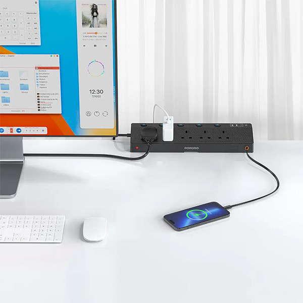 2.00 Porodo Voltguard 3250W Multi Port UK Power Strip with PD 20W USB-C - Black - mobile shop in Hamra, Beirut, Lebanon. New and used phones, iPhone, Samsung, Huawei, Xiaomi, Oppo, Realme, Honor, Google Pixel, tablets, laptops, computers, and accessories. متجر موبايلات في الحمرا، بيروت، لبنان. هواتف جديدة ومستعملة، آيفون، سامسونج، هواوي، شاومي، أوبو، ريلمي، هونر، جوجل بيكسل، أجهزة لوحية، لابتوبات، كمبيوترات، واكسسوارات.