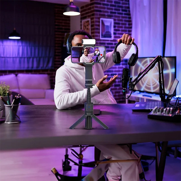 Porodo Anti-Shake Rotatable Central Control - Black - mobile shop in Hamra, Beirut, Lebanon. New and used phones, iPhone, Samsung, Huawei, Xiaomi, Oppo, Realme, Honor, Google Pixel, tablets, laptops, computers, and accessories. متجر موبايلات في الحمرا، بيروت، لبنان. هواتف جديدة ومستعملة، آيفون، سامسونج، هواوي، شاومي، أوبو، ريلمي، هونر، جوجل بيكسل، أجهزة لوحية، لابتوبات، كمبيوترات، واكسسوارات.