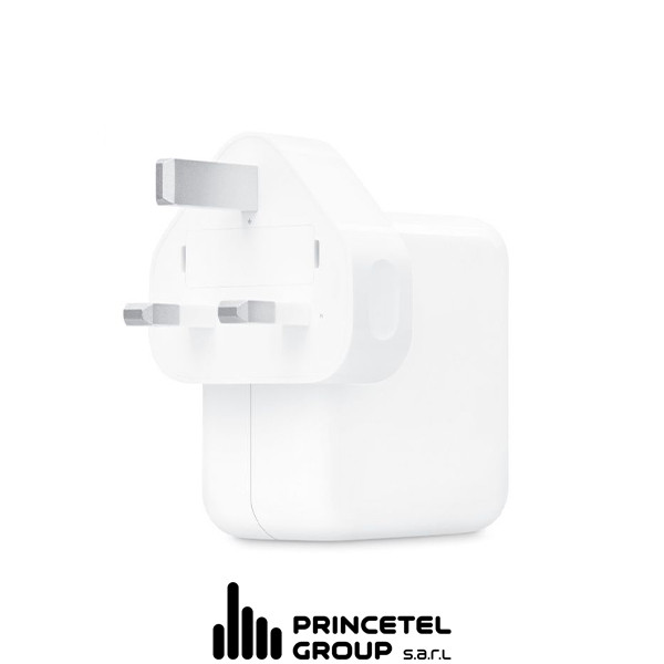 Apple Dual USB-C Port 35w Power Adapter - mobile shop in Hamra, Beirut, Lebanon. New and used phones, iPhone, Samsung, Huawei, Xiaomi, Oppo, Realme, Honor, Google Pixel, tablets, laptops, computers, and accessories. متجر موبايلات في الحمرا، بيروت، لبنان. هواتف جديدة ومستعملة، آيفون، سامسونج، هواوي، شاومي، أوبو، ريلمي، هونر، جوجل بيكسل، أجهزة لوحية، لابتوبات، كمبيوترات، واكسسوارات.