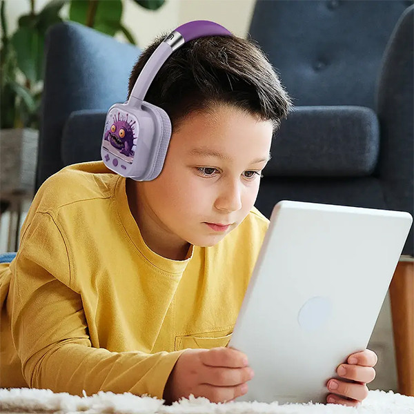 Porodo Soundtec Yotowave Kids Headphone - Purple - mobile shop in Hamra, Beirut, Lebanon. New and used phones, iPhone, Samsung, Huawei, Xiaomi, Oppo, Realme, Honor, Google Pixel, tablets, laptops, computers, and accessories. متجر موبايلات في الحمرا، بيروت، لبنان. هواتف جديدة ومستعملة، آيفون، سامسونج، هواوي، شاومي، أوبو، ريلمي، هونر، جوجل بيكسل، أجهزة لوحية، لابتوبات، كمبيوترات، واكسسوارات.