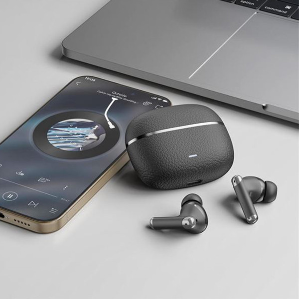 XO G33 Black TWS Earbuds with Noise Cancellation - mobile shop in Hamra, Beirut, Lebanon. New and used phones, iPhone, Samsung, Huawei, Xiaomi, Oppo, Realme, Honor, Google Pixel, tablets, laptops, computers, and accessories. متجر موبايلات في الحمرا، بيروت، لبنان. هواتف جديدة ومستعملة، آيفون، سامسونج، هواوي، شاومي، أوبو، ريلمي، هونر، جوجل بيكسل، أجهزة لوحية، لابتوبات، كمبيوترات، واكسسوارات.